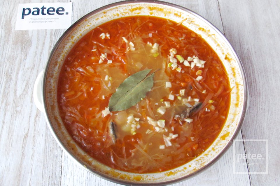 Щи с фасолью и рыбными консервами - Шаг 16