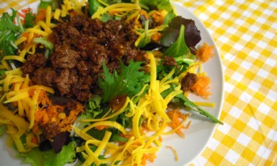 Рецепт Салат с жареным мясом и морковью