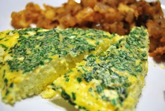 Фриттата с чеддером и зеленью