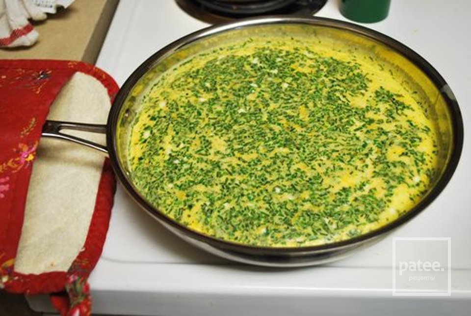 Фриттата с чеддером и зеленью - Шаг 6