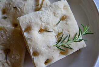 Фокачча с розмарином