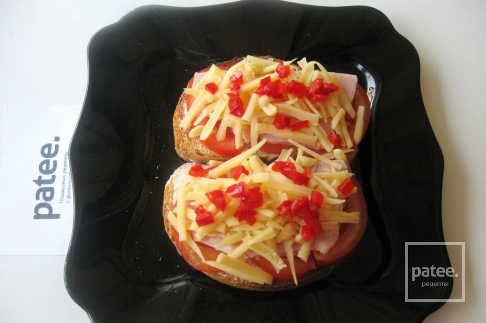 Горячие бутерброды с ветчиной, помидорами и сыром - Шаг 11