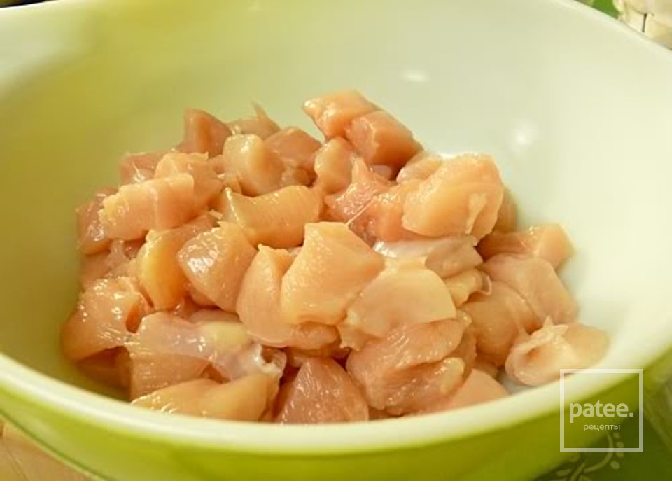 Курица с морковью и ананасом в бальзамическом соусе - Шаг 1