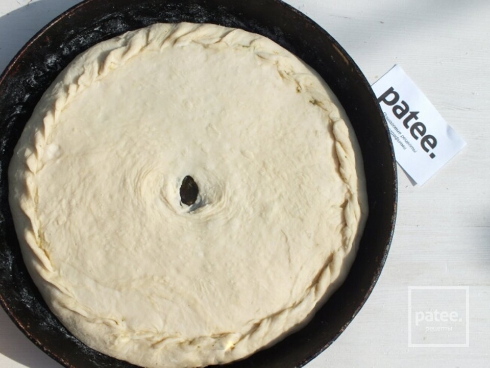 Пирог со щавелем и сухофруктами - Шаг 7