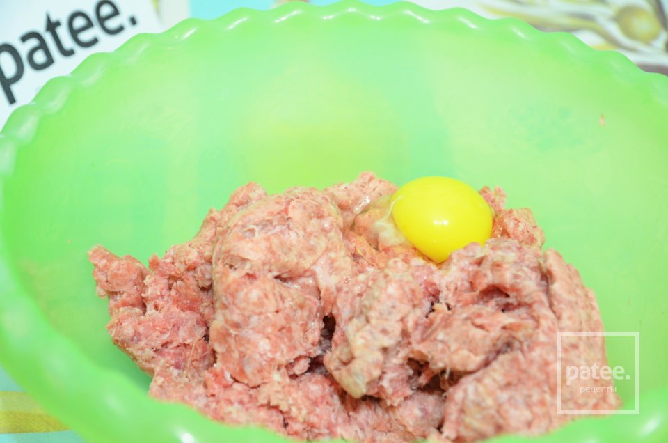 Сочные котлеты из фарша - Шаг 6