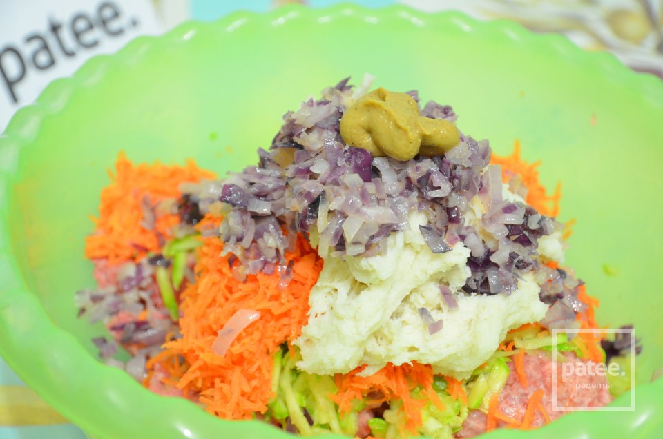 Сочные котлеты из фарша - Шаг 11