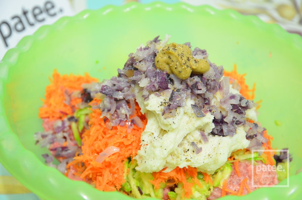 Сочные котлеты из фарша - Шаг 12