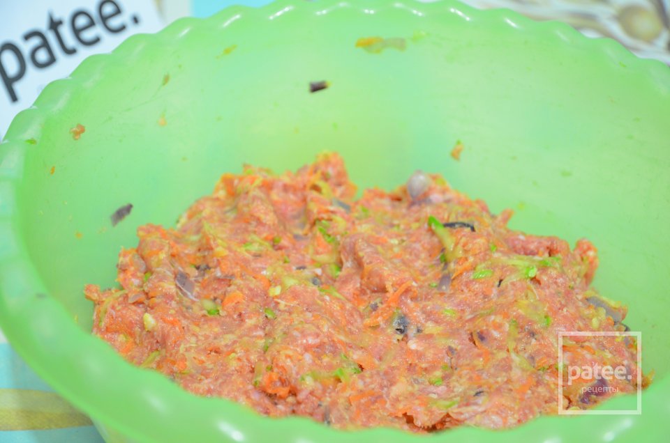 Сочные котлеты из фарша - Шаг 13