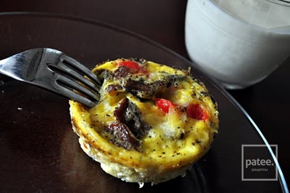 Мини-фриттата с беконом и овощами - Шаг 8