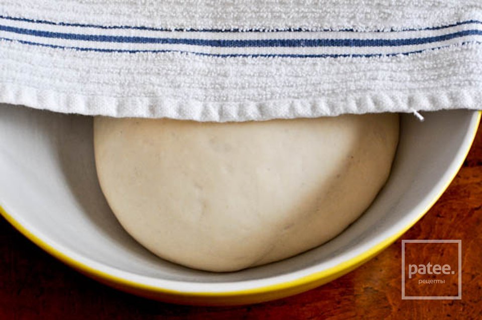 Пицца с козьим сыром и базиликом - Шаг 2