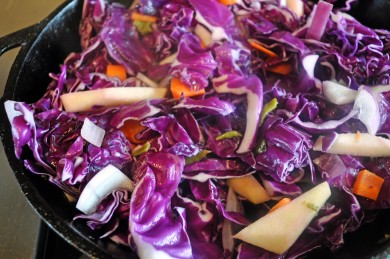 Рецепт Острый салат из красной капусты