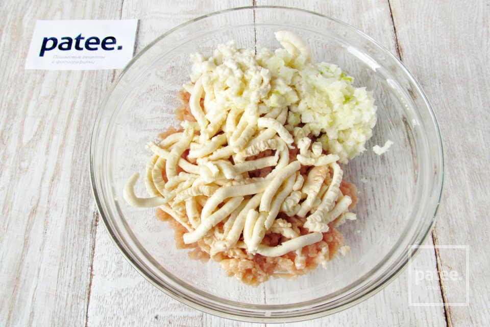 Нежные куриные котлеты с сыром - Шаг 8