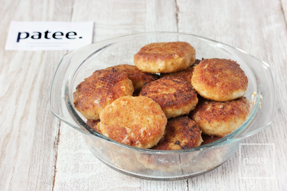 Нежные куриные котлеты с сыром - Шаг 16