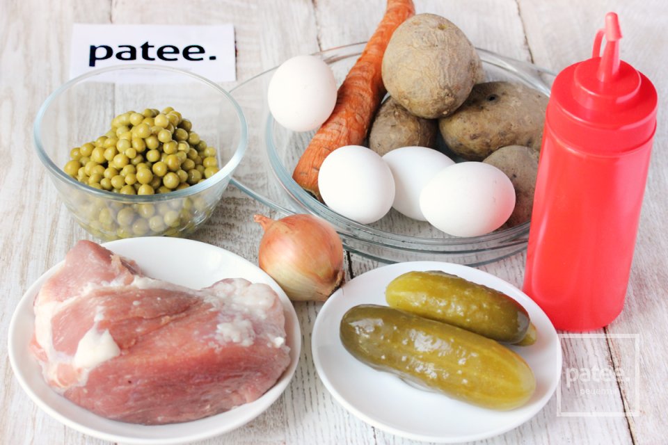 Салат Оливье со свининой - Шаг 1