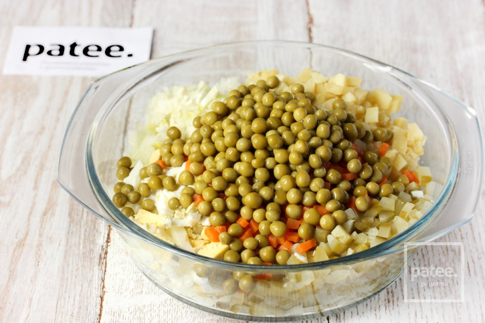 Салат Оливье со свининой - Шаг 9