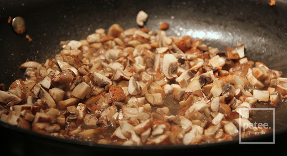 Бутерброды с индейкой и грибами - Шаг 7