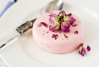 Панна котта с розовой водой