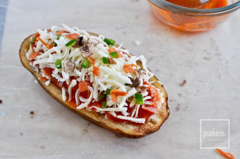 Пицца в картофельных лодочках - Шаг 6