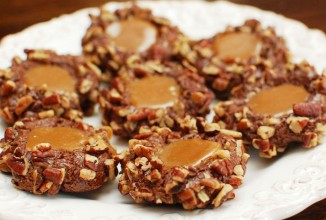 Шоколадное печенье с карамелью