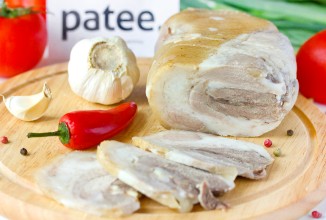 Рулет из свиной голени