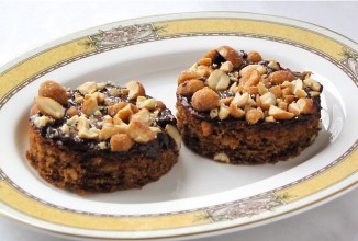 Пирожные с арахисовым маслом и медом