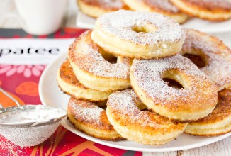 Пончики творожные