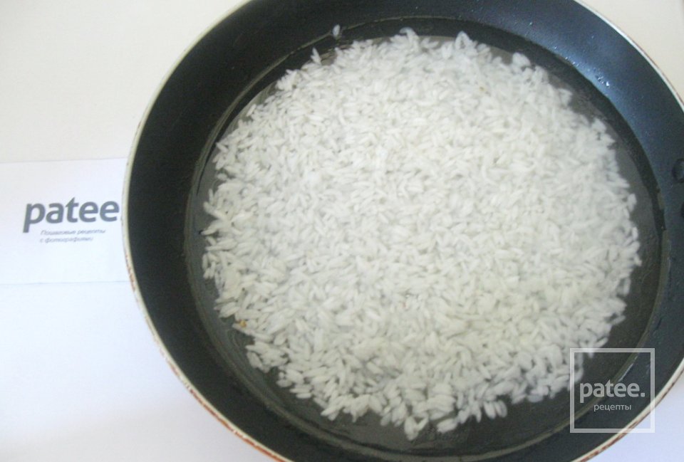 Курица в медово-соевом соусе, фаршированная рисом и грибами - Шаг 12