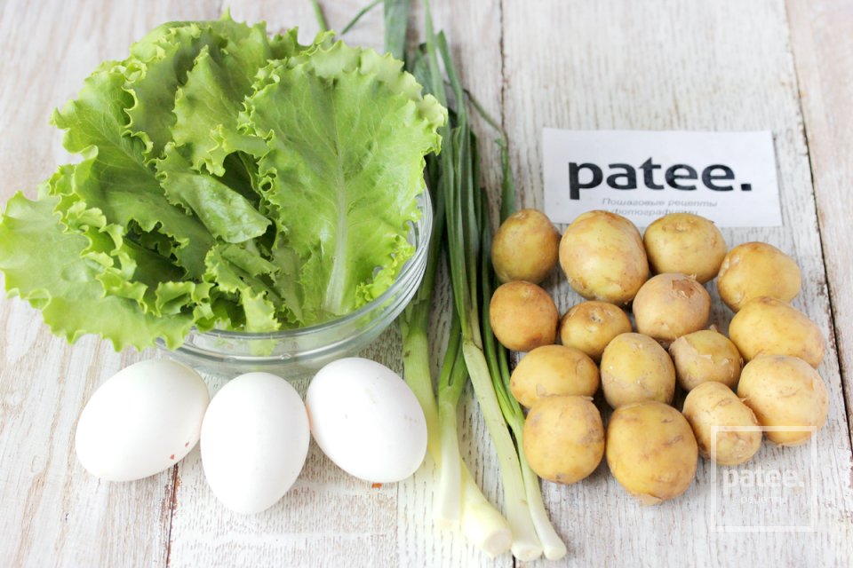 Салат из молодого картофеля со сметанно-горчичной заправкой - Шаг 1