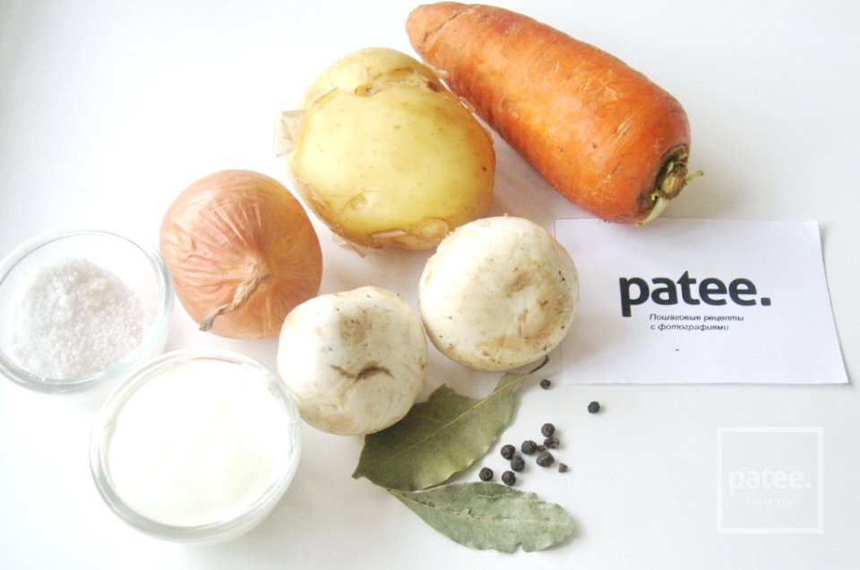 Картофель в сметане с грибами в мультиварке - Шаг 1