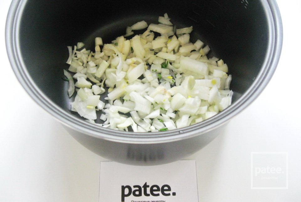 Картофель в сметане с грибами в мультиварке - Шаг 3