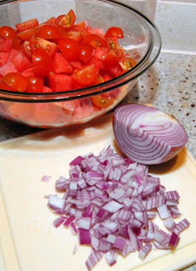 Арбузный салат с помидорами - Шаг 3