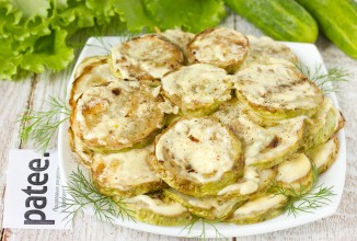 Жареные кабачки с чесноком и майонезом