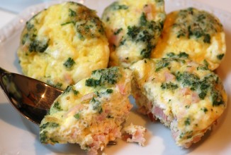 Фриттата с беконом и козьим сыром