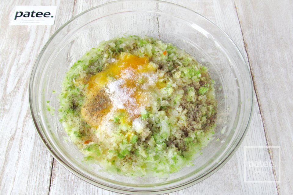 Овощные оладьи - Шаг 7