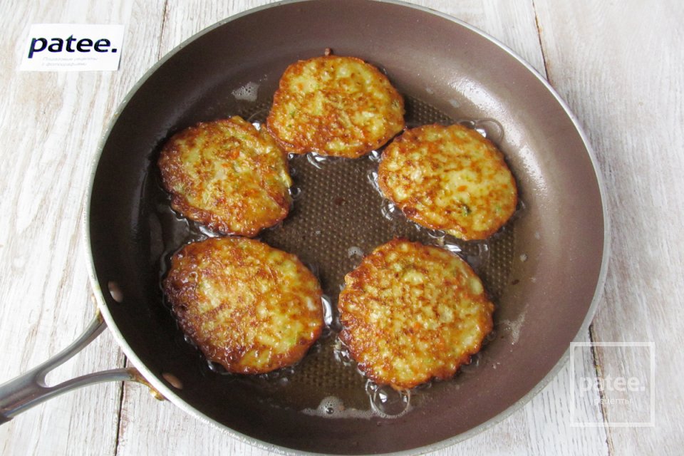 Овощные оладьи - Шаг 12