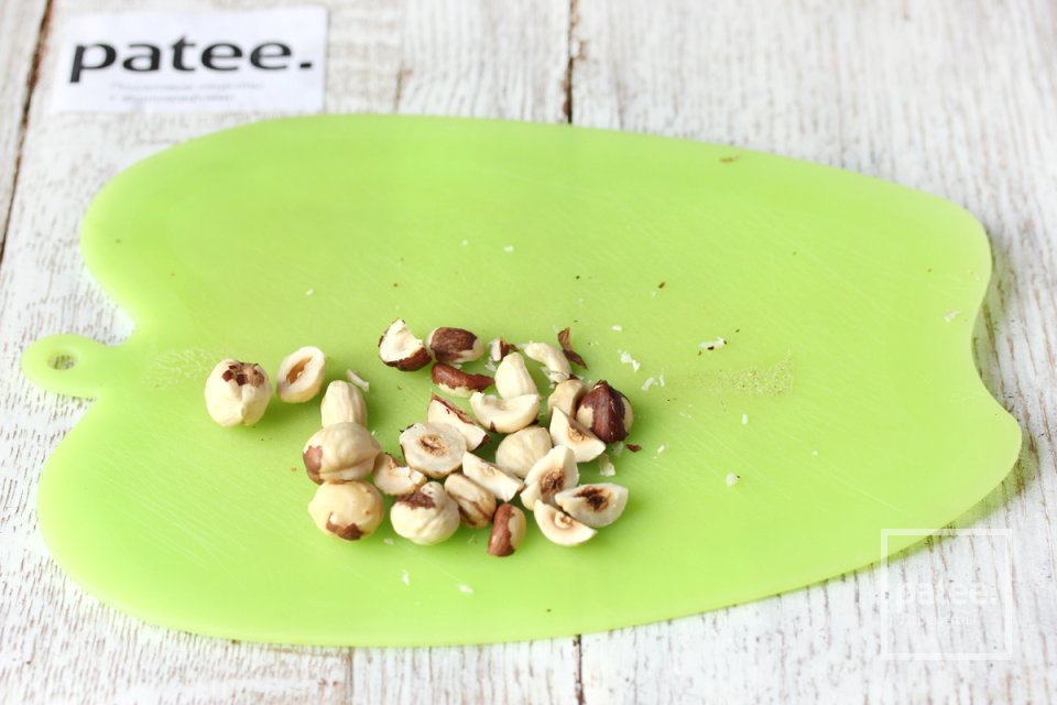 Клубнично-банановый пикантный салат - Шаг 4