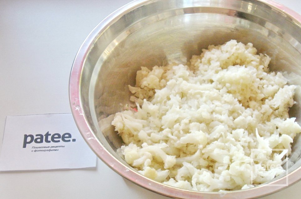 Оладьи из цветной капусты с сыром - Шаг 4