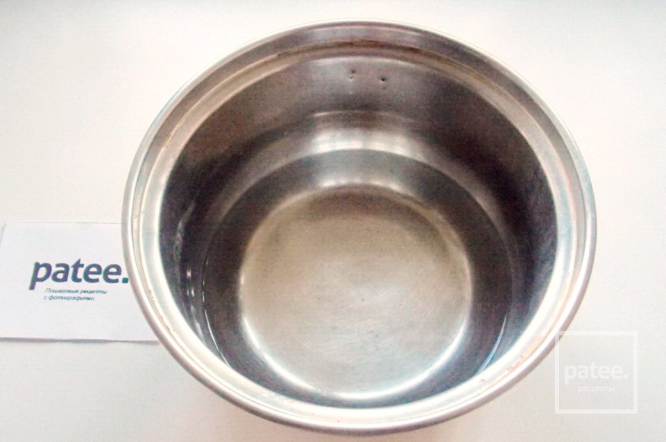 Торт из эклеров с клубникой - Шаг 2