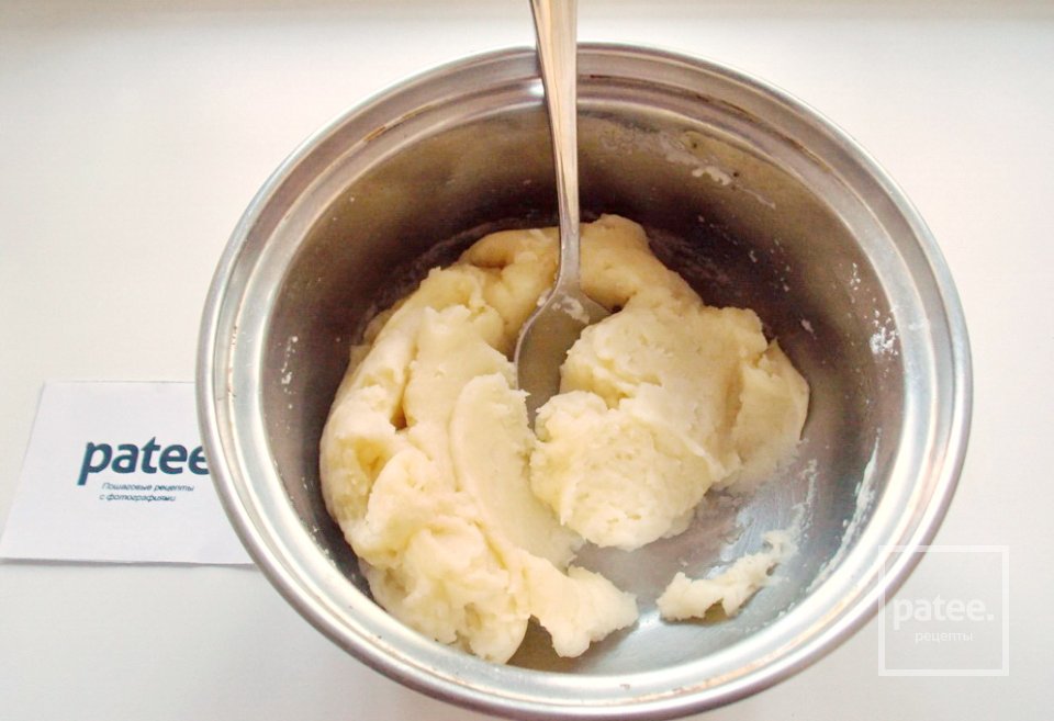 Торт из эклеров с клубникой - Шаг 4