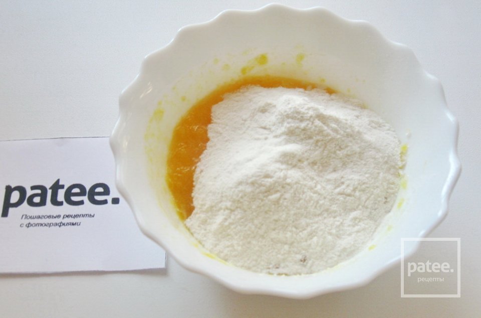 Торт из эклеров с клубникой - Шаг 13