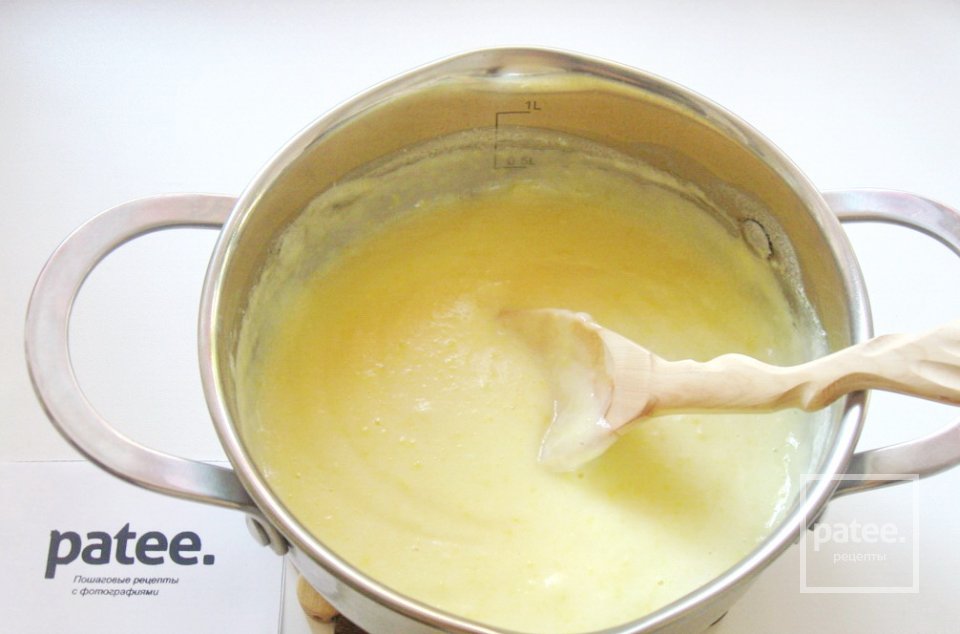 Торт из эклеров с клубникой - Шаг 15