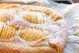 Грушево-миндальный галет