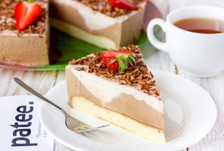 Торт Клубнично-шоколадный баваруа