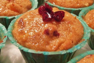 Фруктовые кексы с медово-абрикосовой глазурью