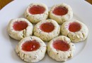 Маковое печенье с гранатовым желе