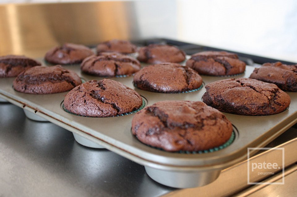 Шоколадные кексы с шоколадным кремом - Шаг 11