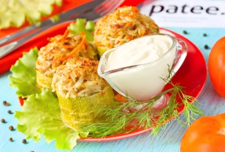Кабачковые бочонки с мясом и рисом