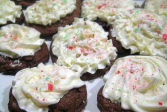 Шоколадное печенье с кремом