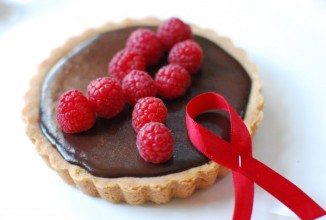 Шоколадно-малиновый тарт