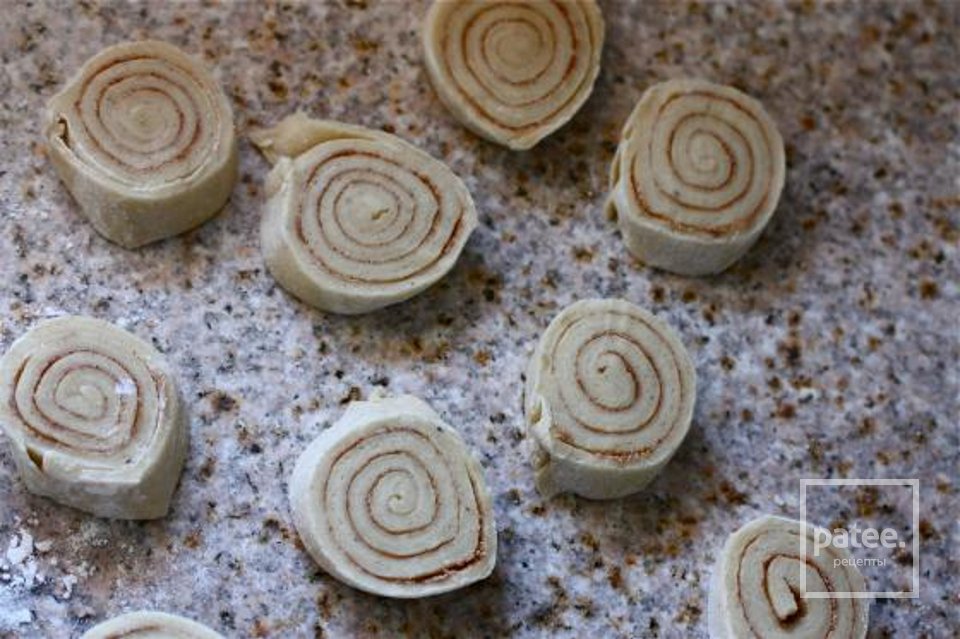 Роллы с кардамоном и корицей - Шаг 11